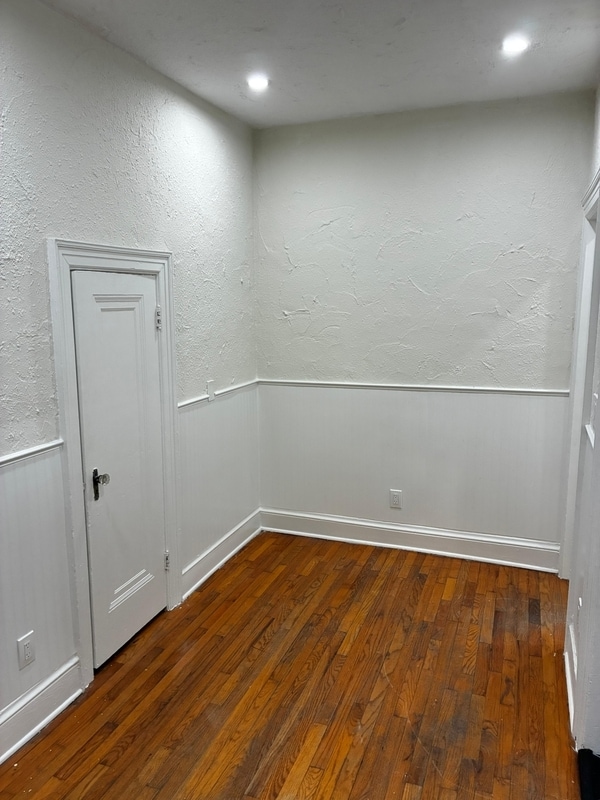 Building Photo - 2742 Riverside Ave