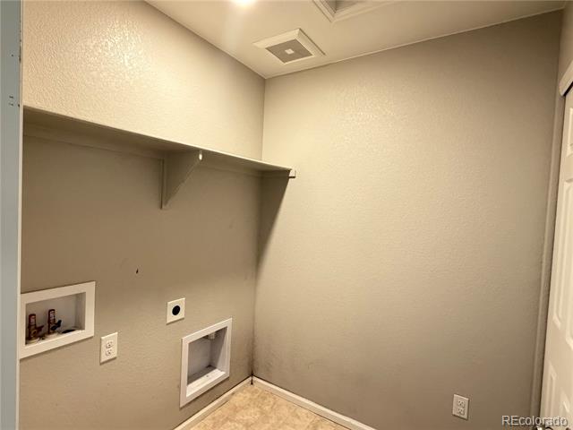 Building Photo - 15937 E Otero Cir