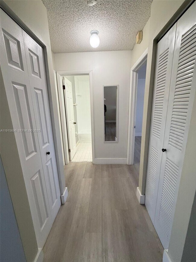 Building Photo - 3375 W 76th St