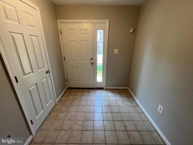 Building Photo - 18023 Calabar Dr