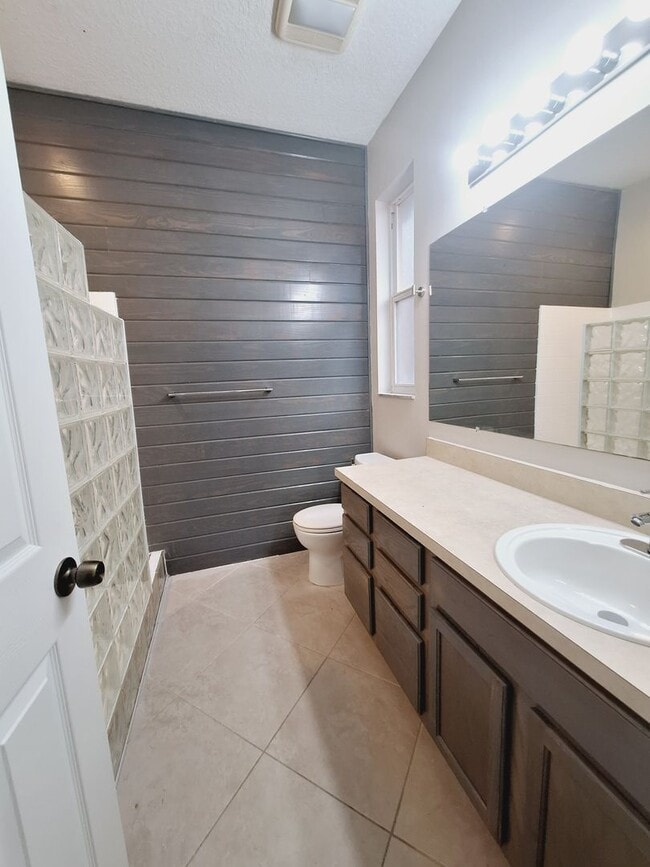 Building Photo - Beautiful 3 Bed 2 Bath Home in Apopka!!!