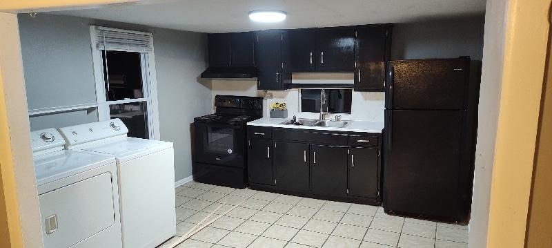 Building Photo - 416 Gibbs Rd