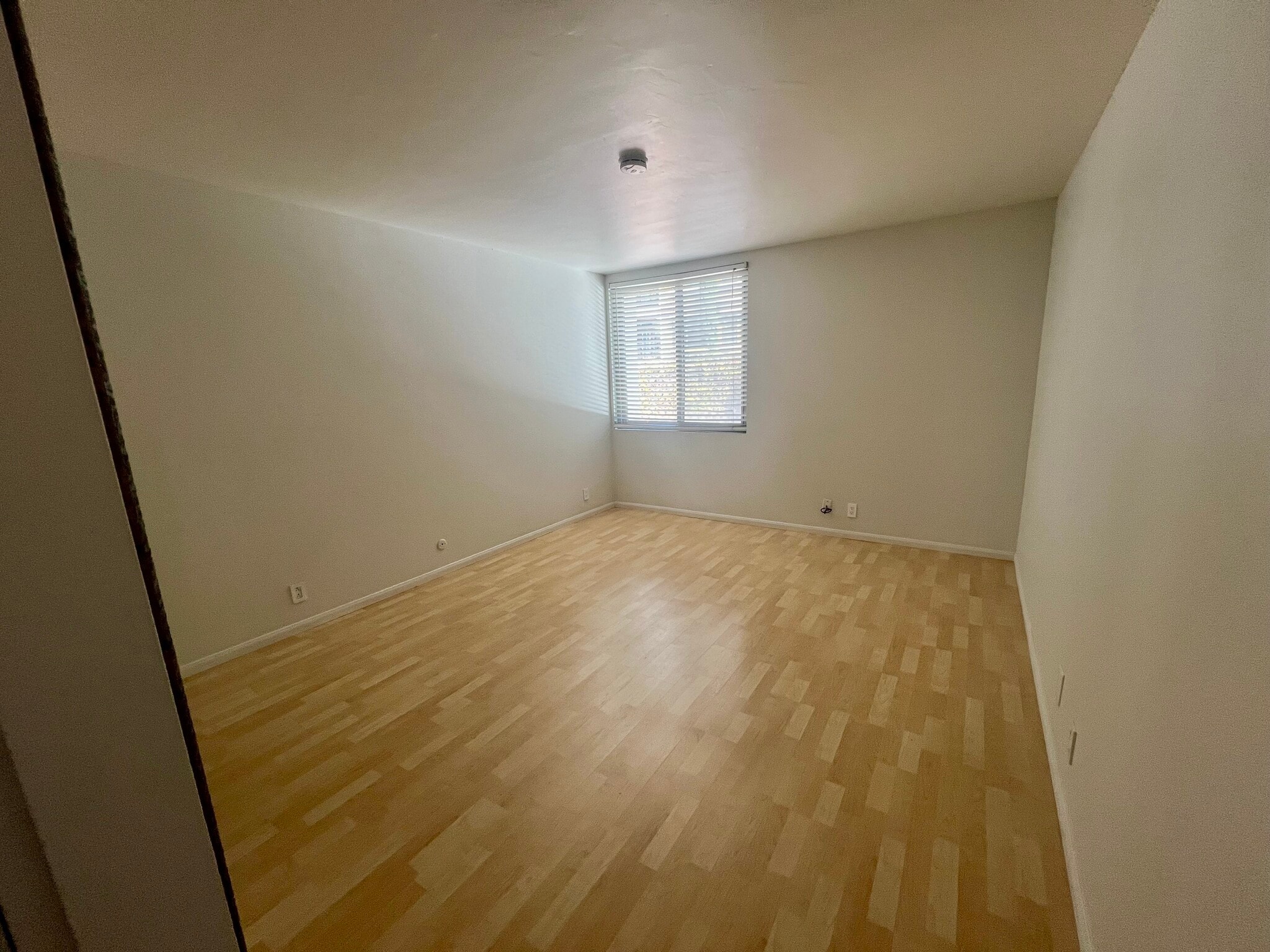 Building Photo - 4891 Collwood Blvd