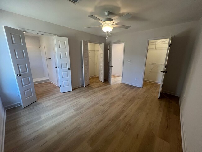 Building Photo - Newly Built 3 Bedroom 2 Bathroom Home in E...