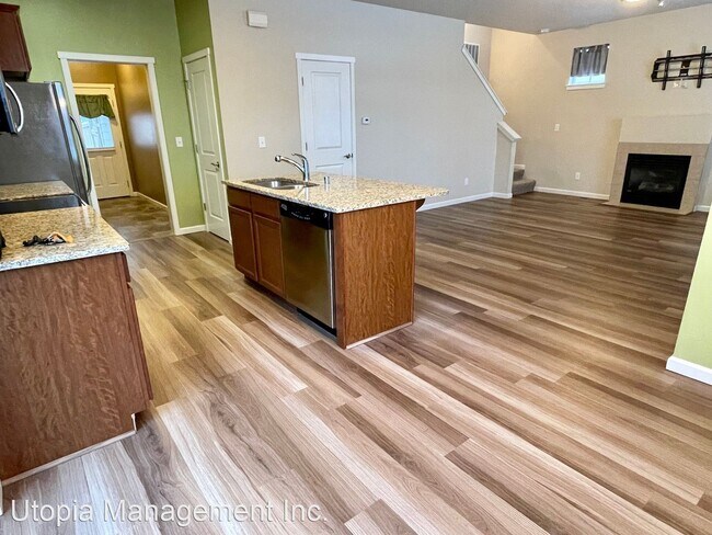 Building Photo - 3 br, 2.5 bath House - 353 Holland Ave.