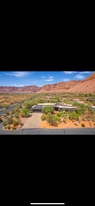 Building Photo - 384 W Brittlebush Way