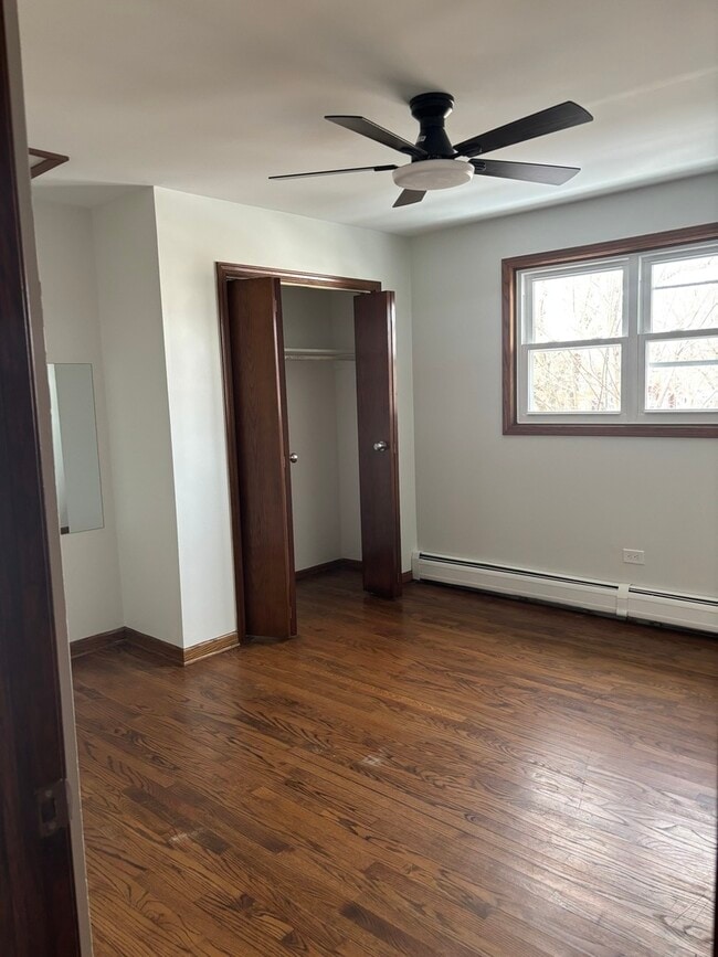 Building Photo - 4801 S Kolin Ave