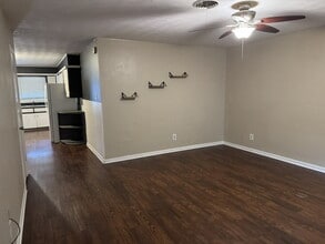 Building Photo - "Charming 2-Bedroom Duplex Retreat in Lubbock – Spacious 997 Sq Ft Gem!"