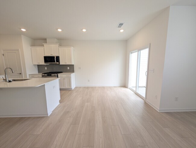 Building Photo - 1809 Pheasant Trce Cir