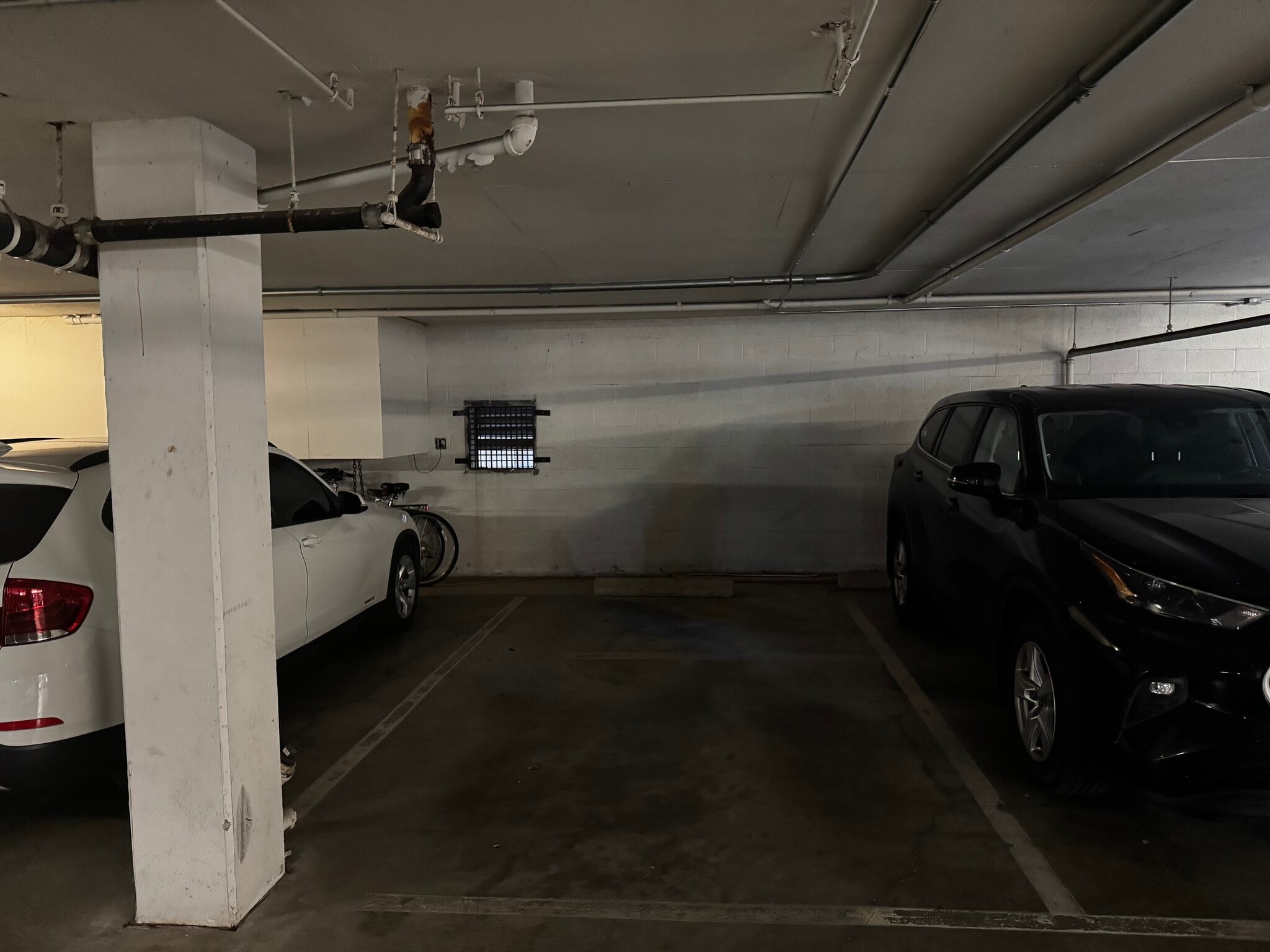 Parking - 280 Molino Ave