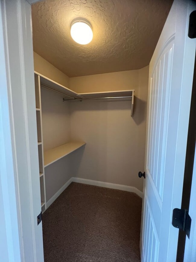 Building Photo - MONTH TO MONTH LEASE ONLY. Beautiful Custo...