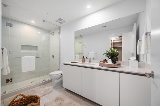 Building Photo - 900 N Ocean Blvd