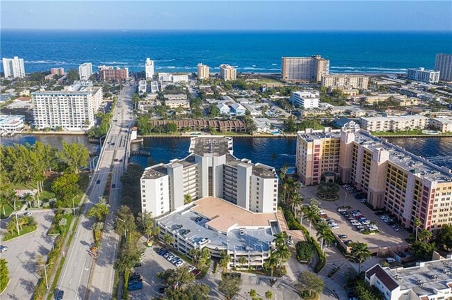 Building Photo - 2900 NE 14th Street Causeway