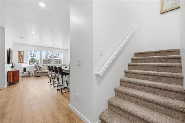 Building Photo - 4226 W Perspective St