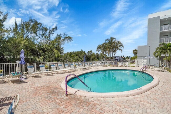 Building Photo - 2860 NE 14th Street Causeway