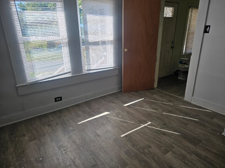 Building Photo - 3403 Arlington Ave