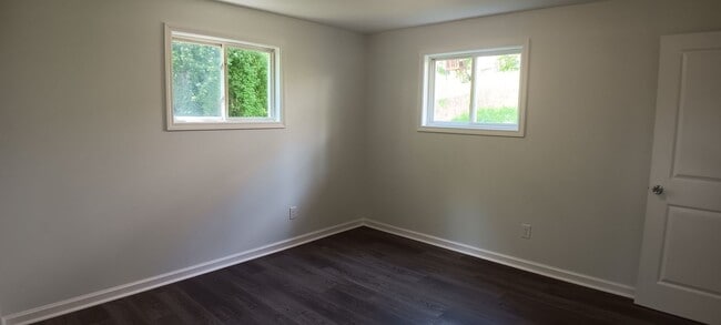 Building Photo - Christiansburg, 2 BR / 1 BA, Available in Aug 14th