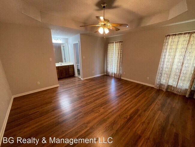 Building Photo - 3 br, 2 bath House - 4331 Christina St