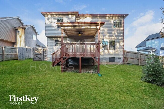 Building Photo - 1412 Freedom Dr