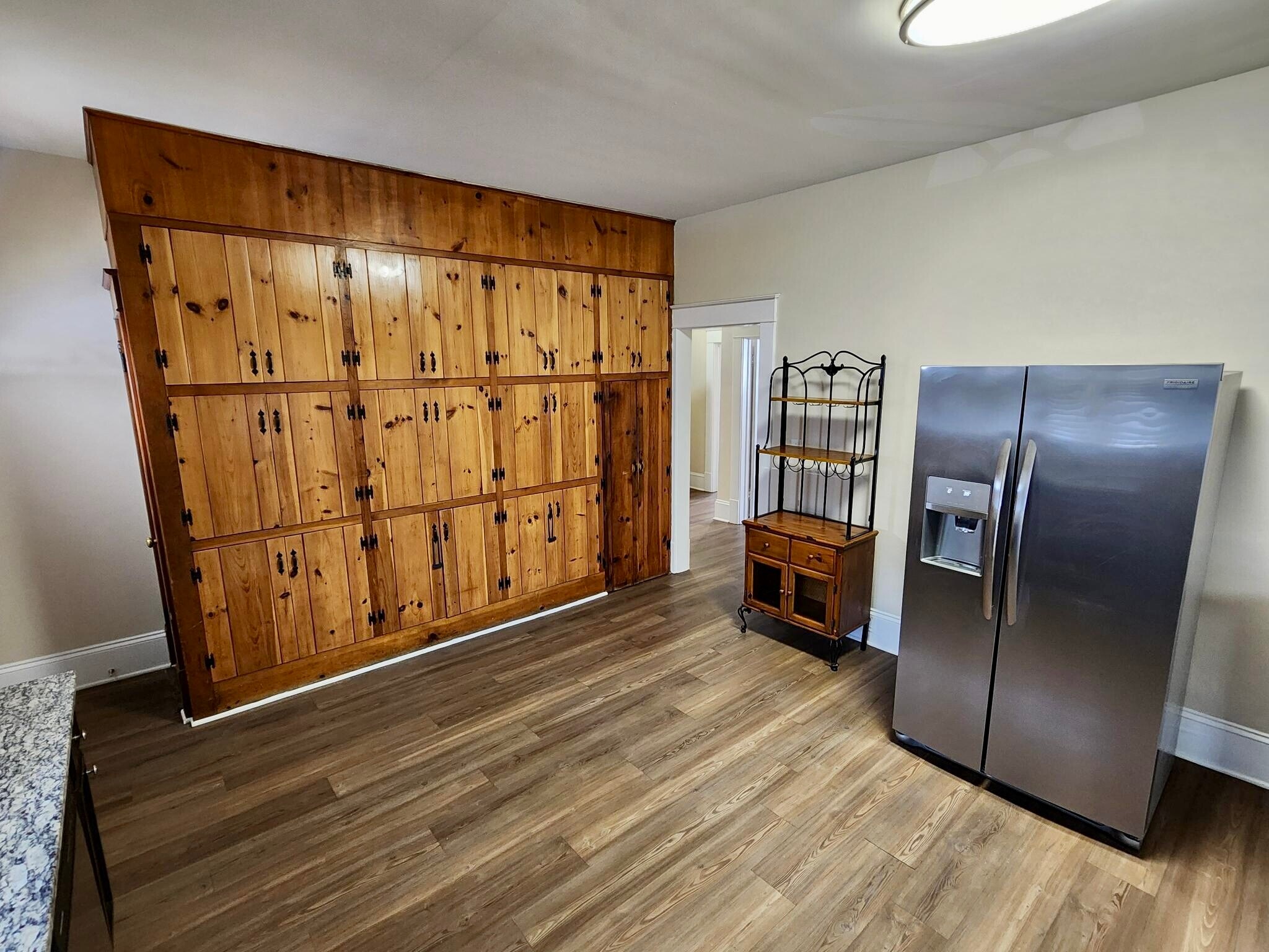 Kitchen - 1628 S Main St