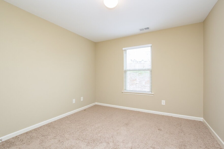 Building Photo - 38 Hamil Ct NW