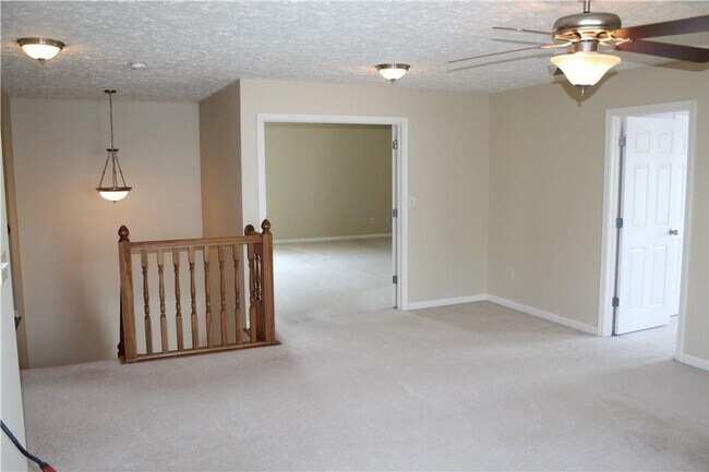 Building Photo - Beautiful 4 BR Home in Brownsburg!