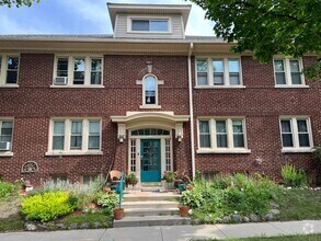Building Photo - Galena 4 Unit