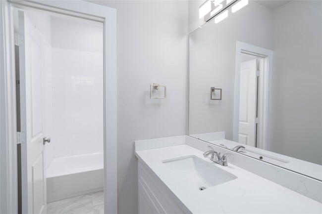 Building Photo - 4401 Alvin St