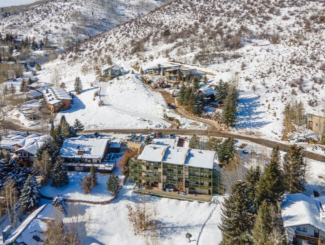 Building Photo - 2448 Garmisch Dr