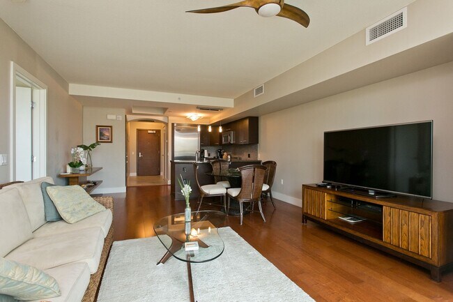 Building Photo - Luxury Living in Waikiki - Allure Waikiki ...