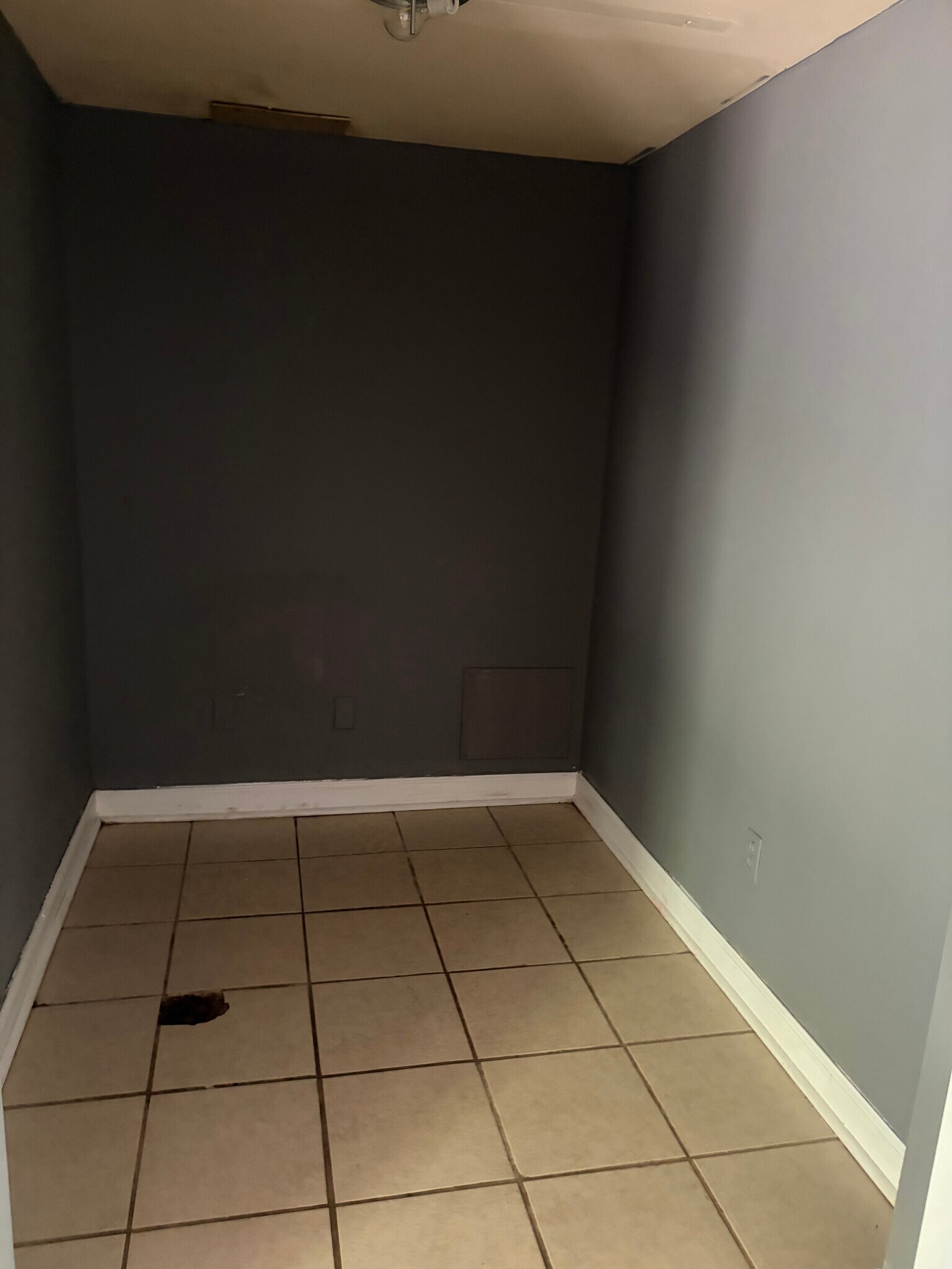 Building Photo - 3056 Dale Hollow Dr