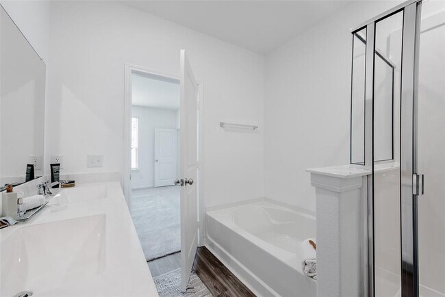 Building Photo - 340 Appaloosa Dr
