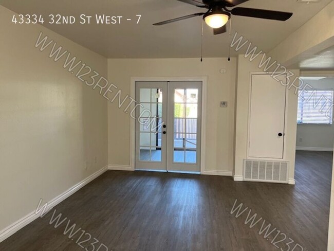 Building Photo - WEST LANCASTER 2BD/2BTH TOWNHOUSE W/ BONUS...