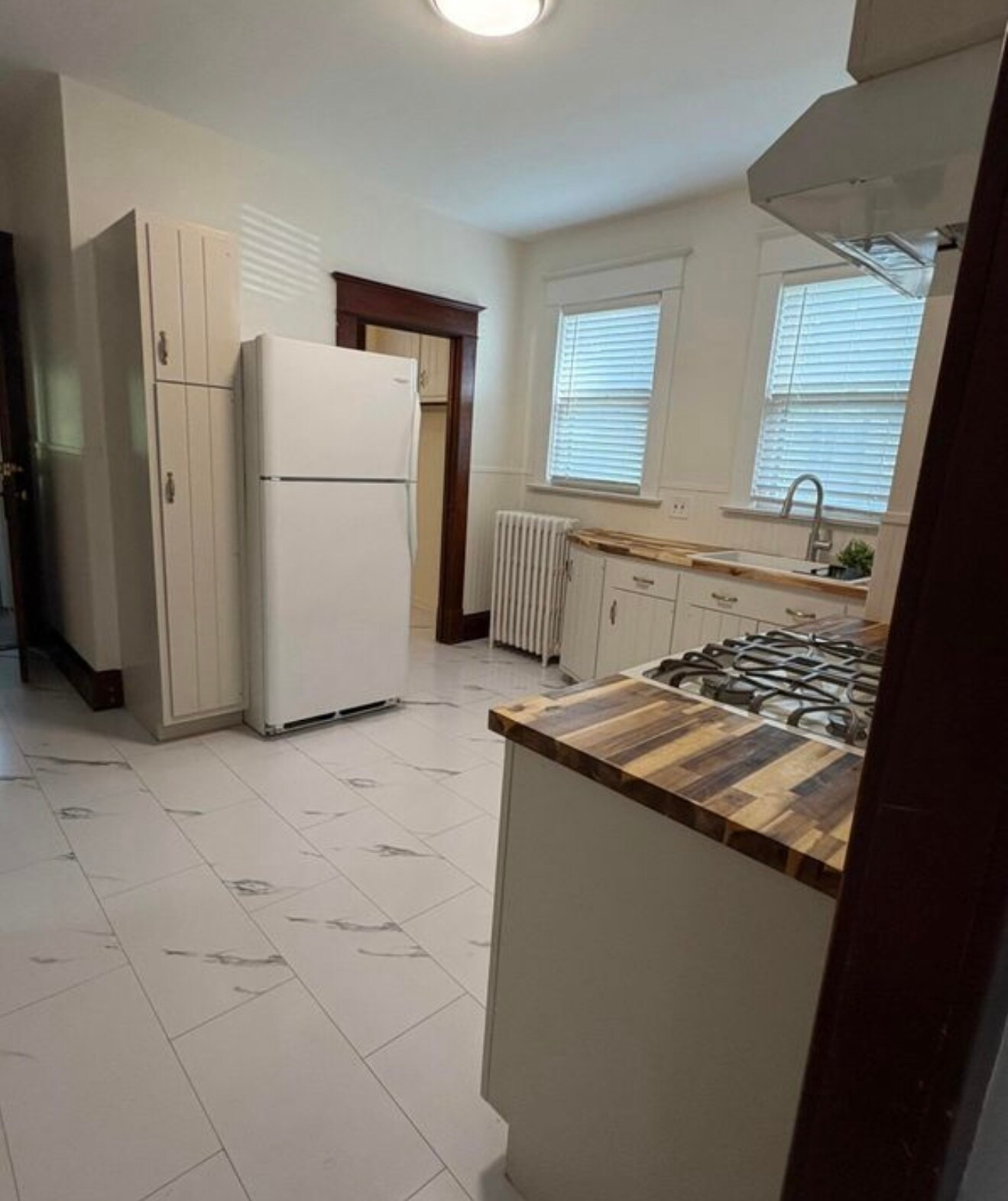 Building Photo - 1 Magnolia Ter