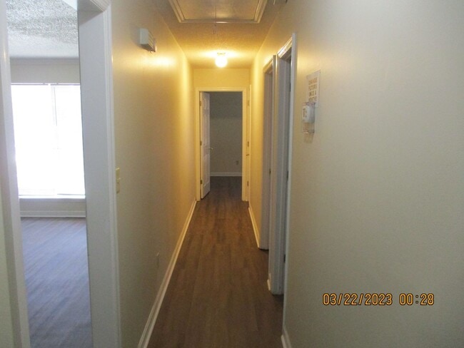 Building Photo - 3107 Fernridge Dr