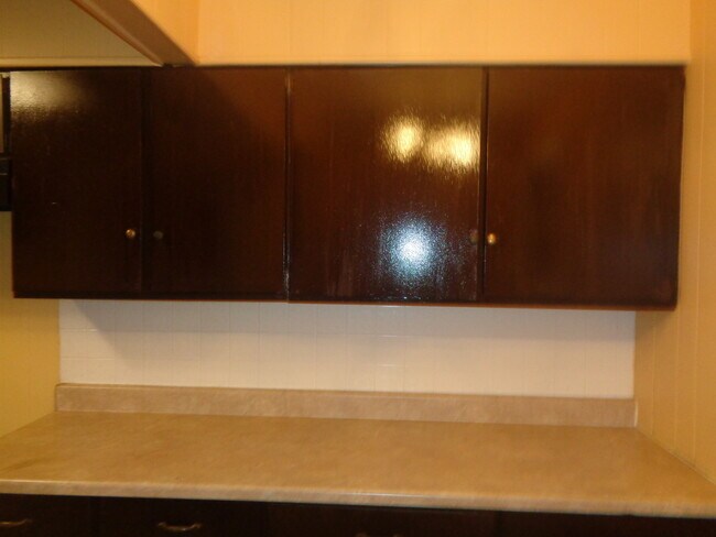 Kitchen #4 - 886 Storer Ave