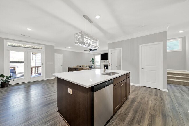 Building Photo - Beautiful 3 bed house in Belmont NC!