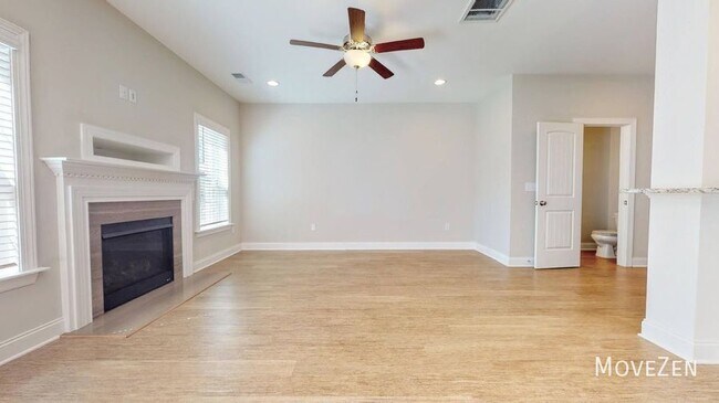 Building Photo - 541 Barneswyck Dr