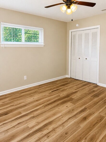 Building Photo - 3973 Teakwood Dr