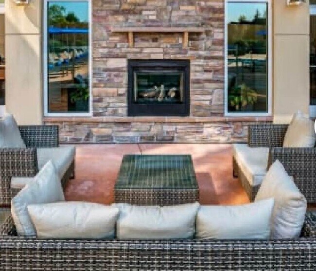 Building Photo - 2424 South 41st Street