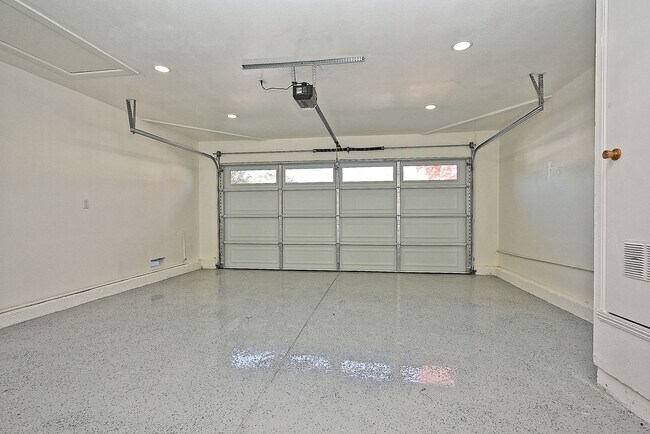 Building Photo - $4590 -- Beautifully Remodeled Brookvale Home on a Quiet Court