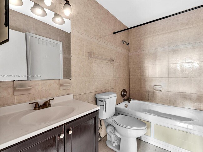 Building Photo - 5710 NW 21st St