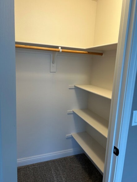 walkin closet - 980 La Costa Ct