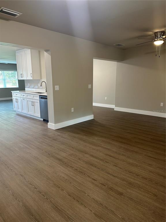 Building Photo - 1585 Jasmine Way