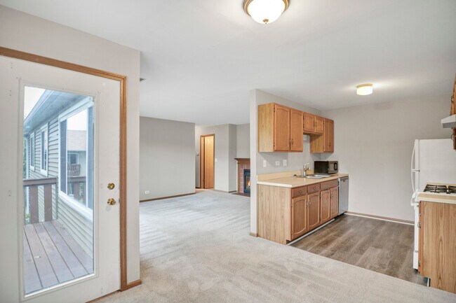 Building Photo - 737 Candleridge Ct