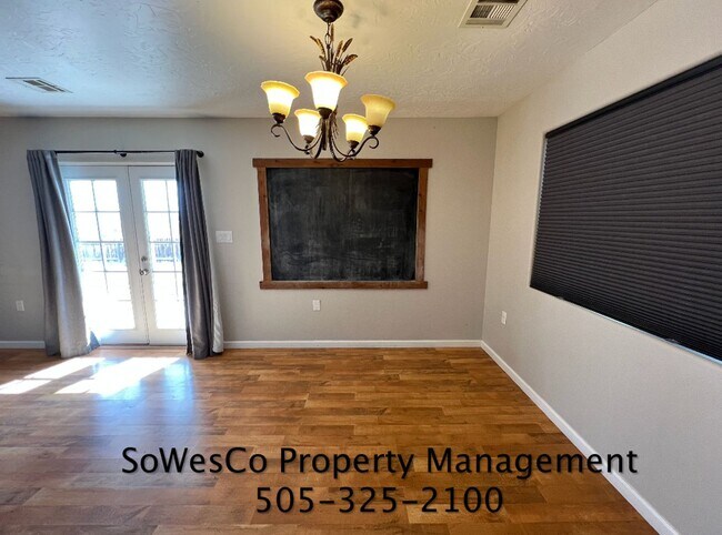 Building Photo - FOUR Bedroom Newer Home in Aztec