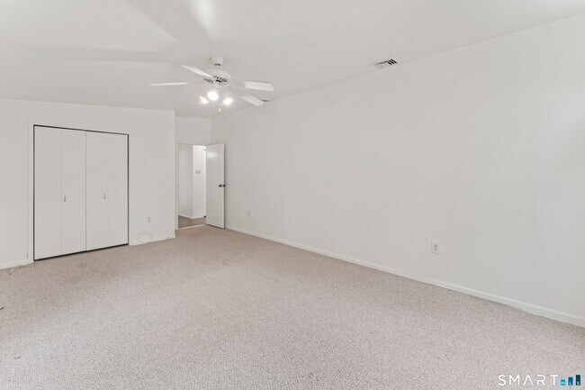 Building Photo - 89 Cranbury Dr