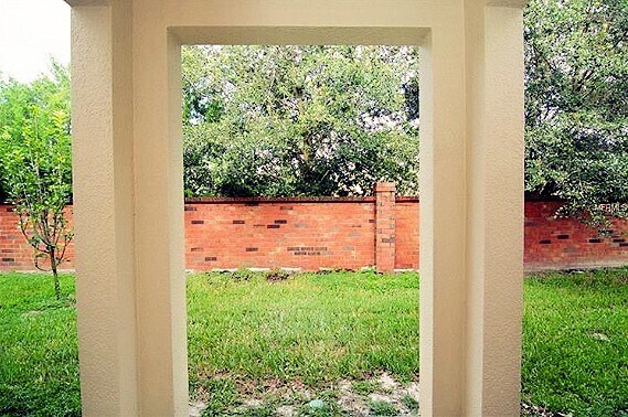 Building Photo - Nice Townhome in the hear of Oviedo!