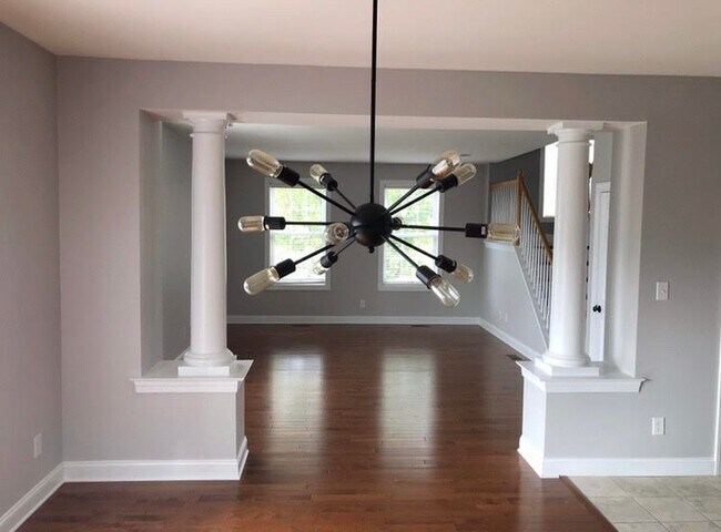 Building Photo - 812 Walnut St