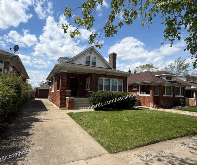 Building Photo - Newly Renovated  • 3 Bedrooms • 2 Bathroom  • 2 story Home